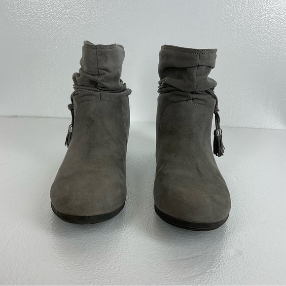 Arizona Kelly Gray Scrunch Ankle Booties Tassels  Size 10M Soft Comfortable EUC - Picture 7 of 7